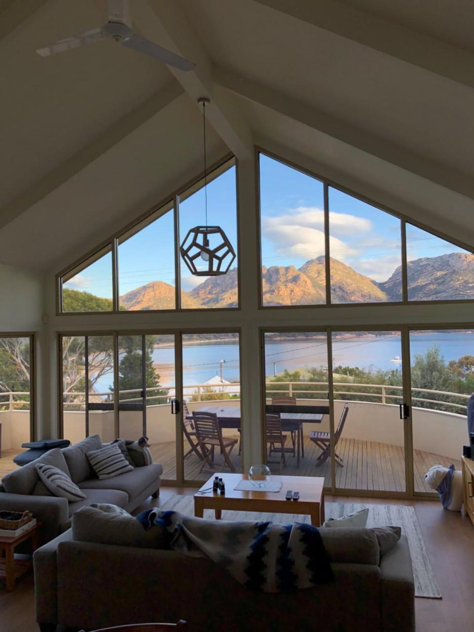 Freycinet Beach House Coles Bay Eksteriør billede